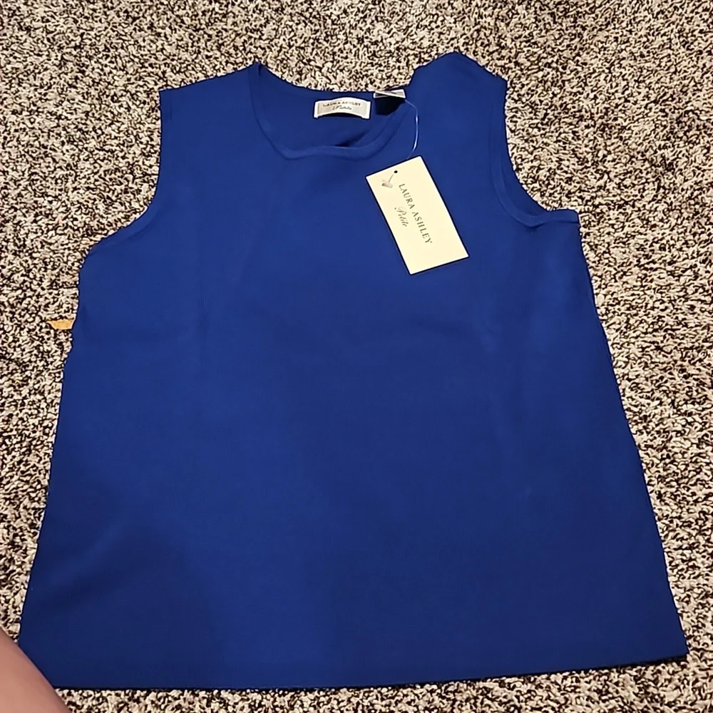 Blue tank top. size PS. New with tag. Laura Ashley petite